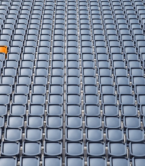 Orange stol på stadion - AS3 Executive